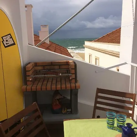 Casinha Da Liberdade Apartament Nazaré